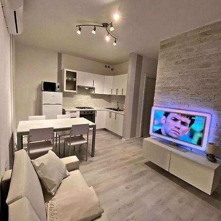 Solmare Apartments - Private Parking - Pool Rosapineta Luaran gambar