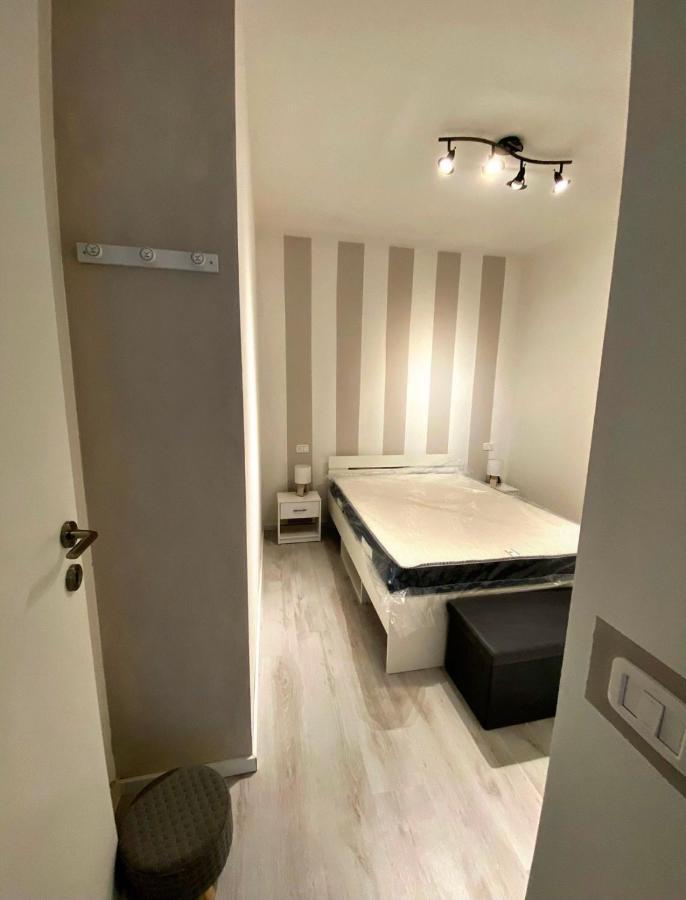 Solmare Apartments - Private Parking - Pool Rosapineta Luaran gambar